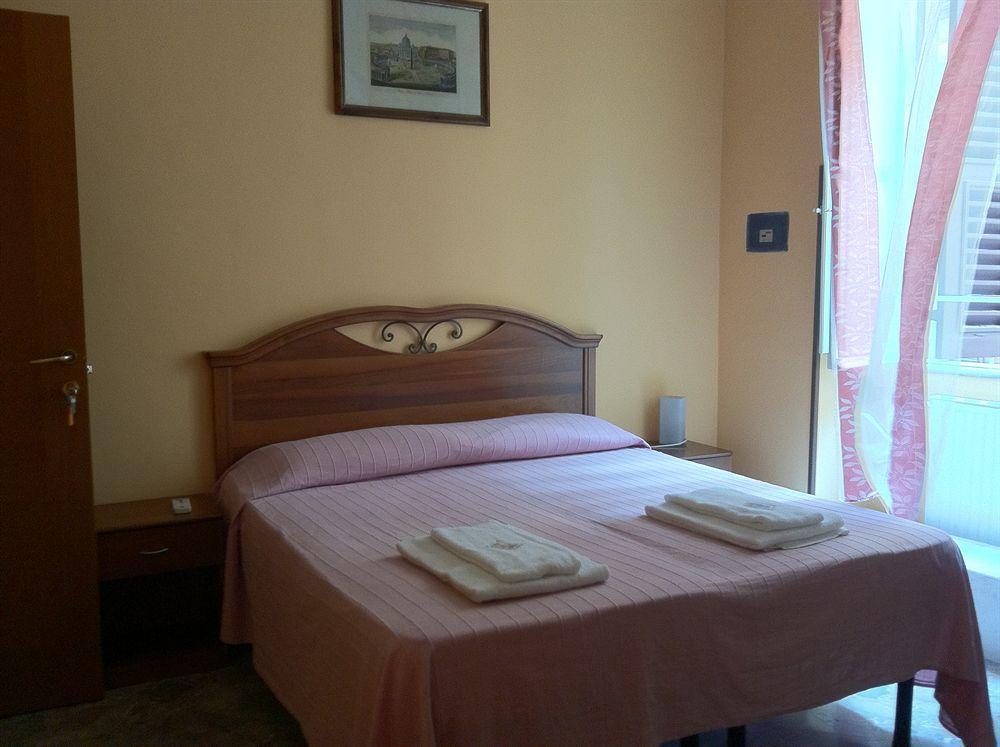 San Daniele Bundi House Hotel Rome Exterior photo