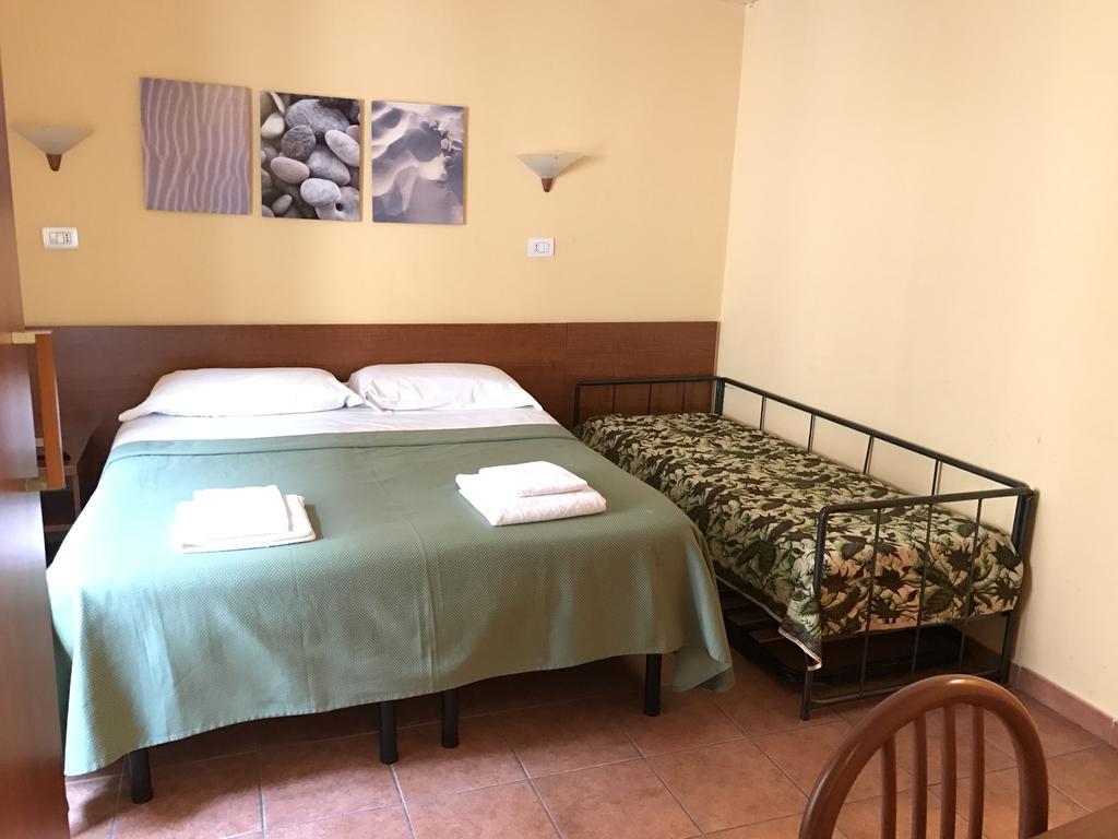 San Daniele Bundi House Hotel Rome Exterior photo